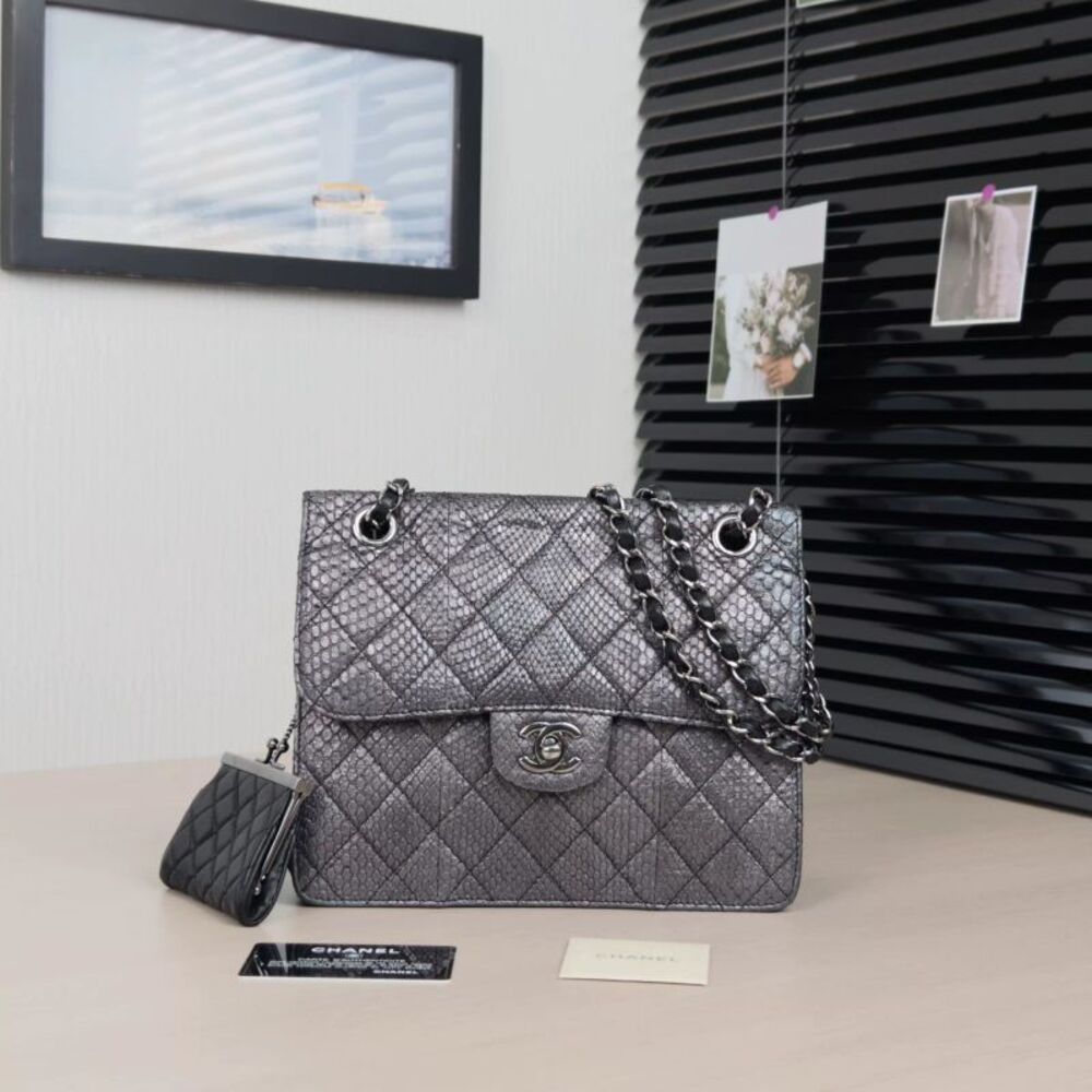 Chanel Women Pre-Loved Bag Very Good Condition